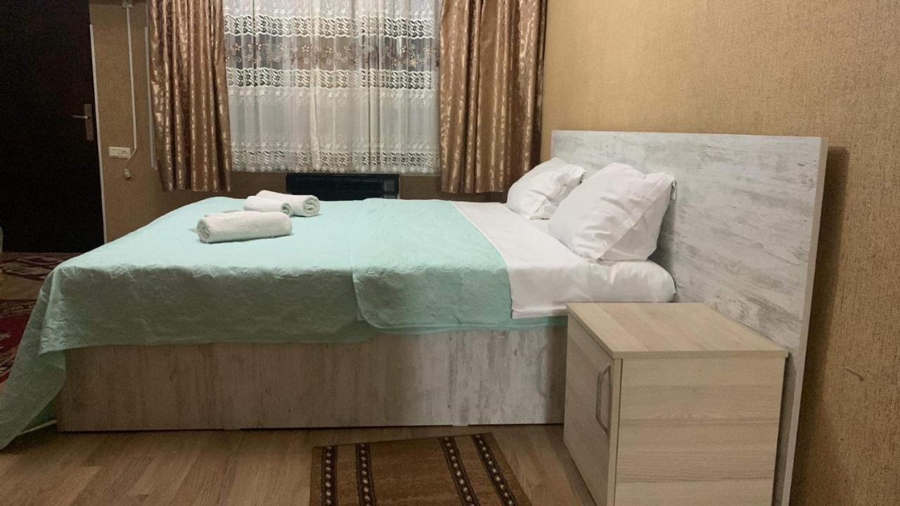 Hostel Saba Кутаїсі Екстер'єр фото