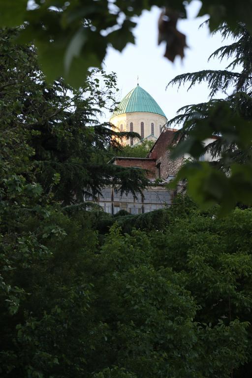 Hostel Saba Кутаїсі Екстер'єр фото