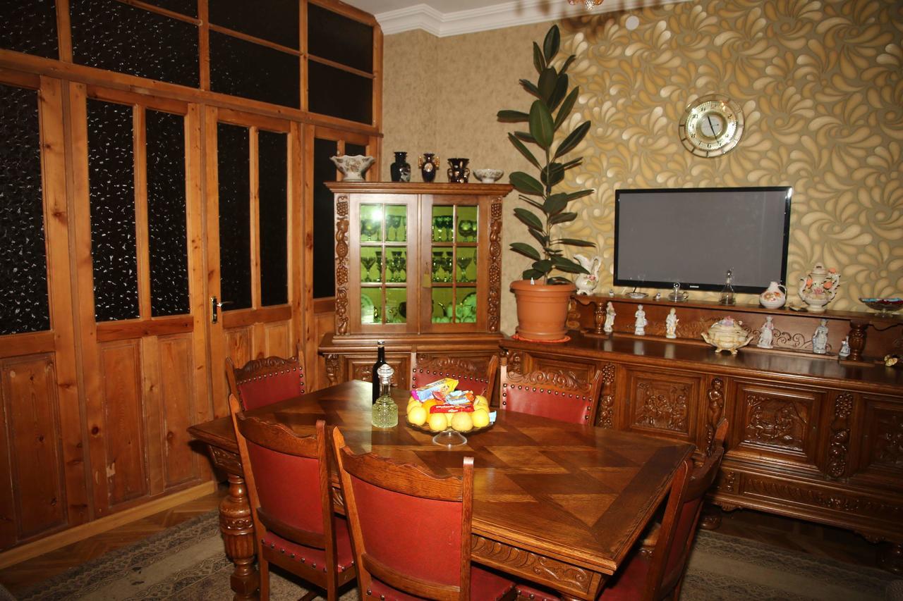 Hostel Saba Кутаїсі Екстер'єр фото